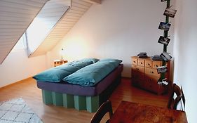 Gemuetliches Zimmer In Muntelier Nahe Am See